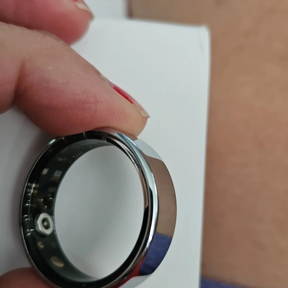 Smart Ring and Charging Set with USB Cables - Picture 5 of 8
